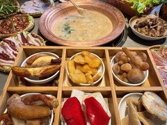 -阿婆情腊排骨火锅·野生菌季(古城旗舰店)