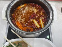-百品聚旋转火锅(万德庄店)