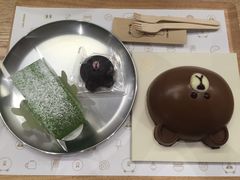-LINE FRIENDS Garosu-gil Flagship Store