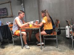 -BURGER BRO'S