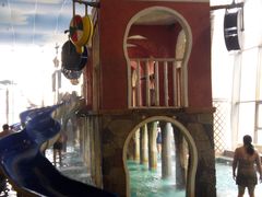 -月亮河温泉度假酒店