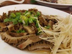 -尊品原汁牛肉面