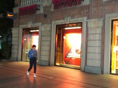 -NIKE武汉品牌体验店