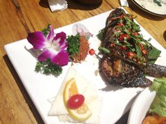 -老滇山寨•云南特色菜•地方菜•民族风情歌舞表演(金碧店)