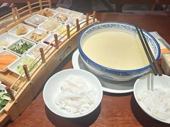 -香麒园·过桥米线·南湖雅宴