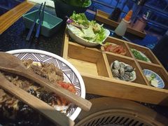 -烤路里·韩国品质自助烤肉(石路天虹4号店)