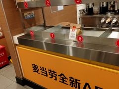 -麦当劳(轻轨曹杨路店)