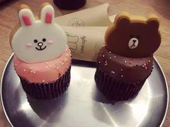-LINE FRIENDS Garosu-gil Flagship Store