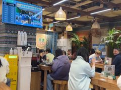 -云阿蛮云南生烫牛肉米线(奉贤路店)