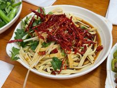 油泼豆腐皮-如意香辣鸡架(总店)