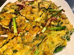 海鲜葱饼-富乐满韩国正宗炸鸡韩国料理(虹泉路店)