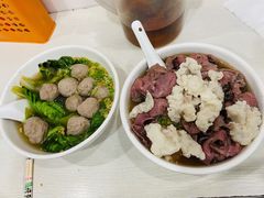 牛展肉胸口油汤粉-菜忠潮州牛肉店(岗厦店)