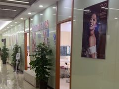 -茂菊口腔连锁(浦东南路店)