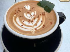 -三勾JJJ Burger&Coffee(梅溪湖店)