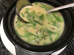 大理石锅素什锦-大理实力希尔顿酒店御璽中餐厅YUXI – CHINESE RESTAURANT