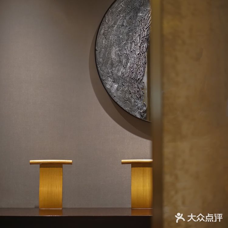 隐于渝中区的粤菜馆鹏阁值得一试