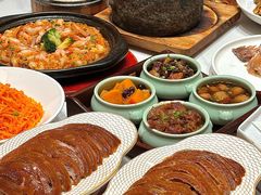 -梅利汴京烤鸭•开封豫菜地标店(东司门店)