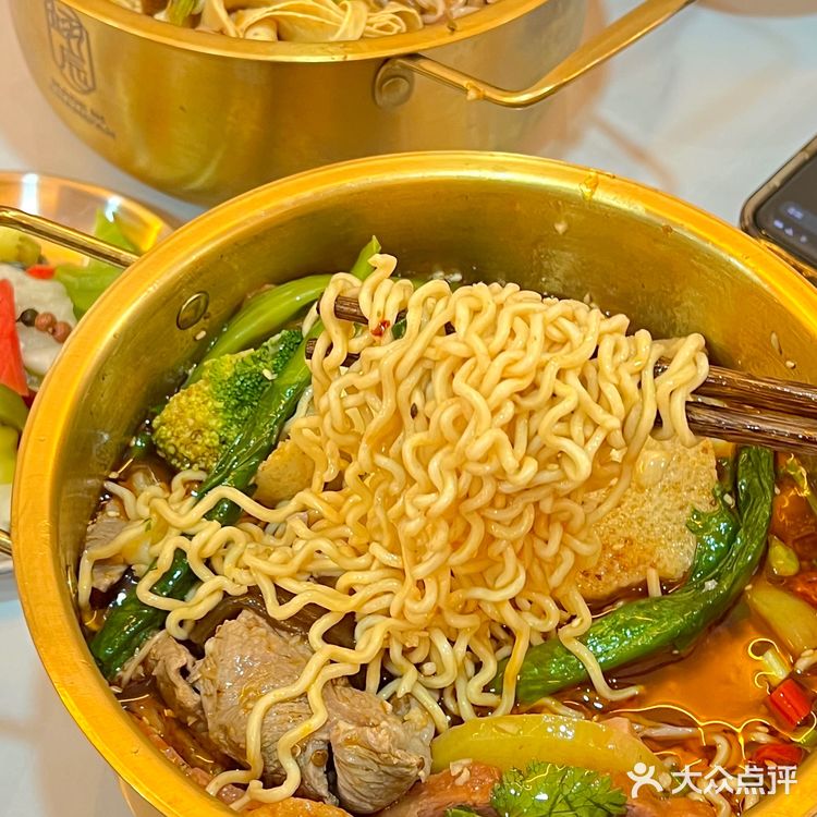 西安这家小巷子里的店！！也太好吃了吧！！