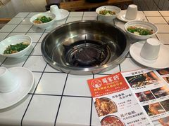 -蛙一刀·麻椒鱼火锅(金仙桥店)