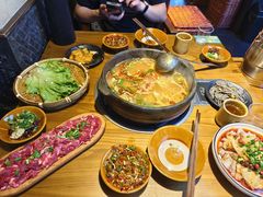 -贵厨酸汤牛肉(花果园国际中心店)