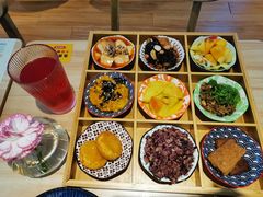 -轻蔬不用等·素食(江苏路店)
