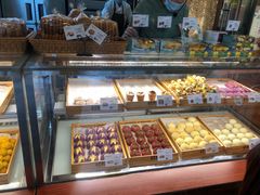 面包甜点陈列柜-南宋胡记(杭州体育场路店)
