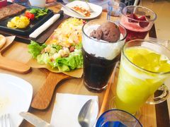 雪糕黑天使-必胜客(华南摩尔店)