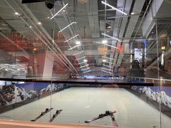 -SNOW51城市滑雪(万象城店)