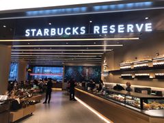 -星巴克臻选(上海合生汇1F店)