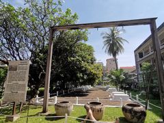 -吐斯廉屠杀博物馆