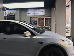 -靓轩汽车服务 ·3M汽车膜特约施工中心(铂金店)