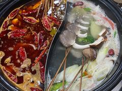 -灌县老妈砂锅串串香(万科红生活广场店)