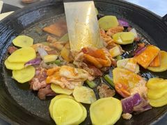 -凉都青瓦房烙锅(清镇中环国际店)