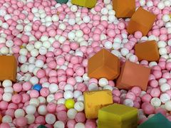 -反弹空间蹦床主题乐园