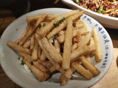 咸蛋黄炒茄子-吃饭皇帝大(解放西路店)