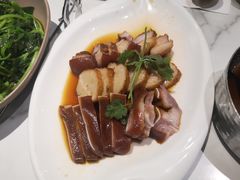 猪耳肉卷五花肉三拼-MR鹅外