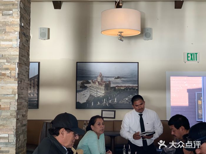 Swiss Louis Italian & Seafood Restaurant图片