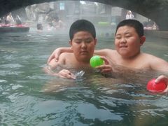 -裕龙汤泉