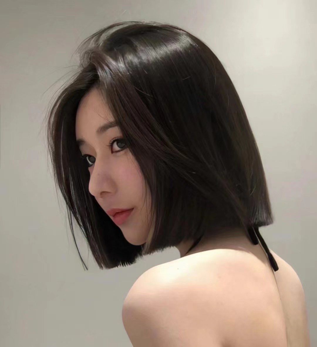 夏天 适合方脸圆脸精致短发