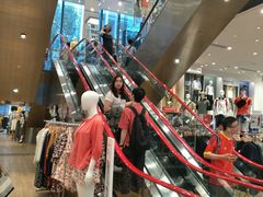 -优衣库(深圳万象天地旗舰店)