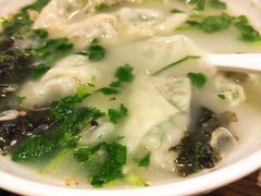 骨汤菜肉馄饨-阳阳中国饭(北京荟聚店)