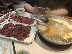 -乡土黄·鲜牛肉火锅·小龙虾(兴业街店)