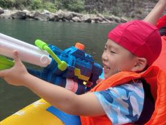 -安吉龙王山峡谷漂流