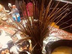 -椒点传统串串香