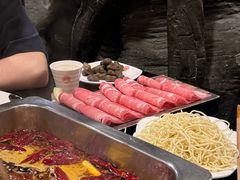 -百年川椒重庆老火锅(光谷店)