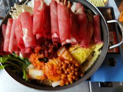 部队锅-MI WU FACTORY米屋美食工厂餐厅(绿地店)