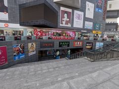 -资和信百货商场