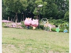 -田园东方蜜桃村的田野营地