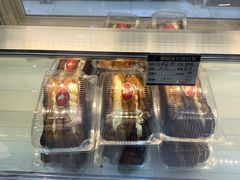 -白玉兰食品甜凤店(合生汇店)