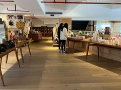 二楼展示区-简屋书店